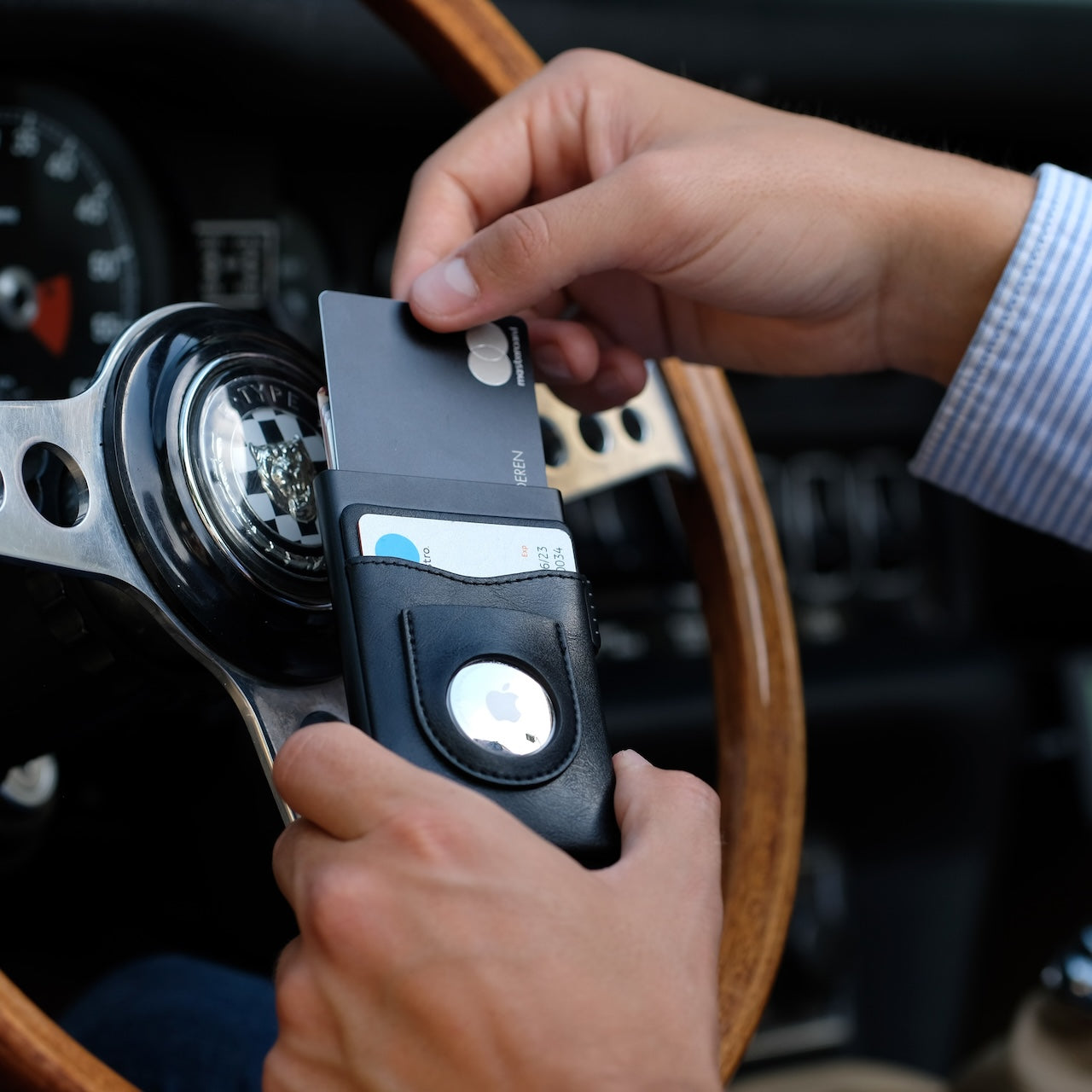 Parvus™ AirTag Wallet: Premium leather card holder wallet with built-in Apple AirTag slot. This smart wallet for men offers RFID protection, quick card access, and extra storage. Ideal as a credit card holder, card case, and wallet with AirTag. Best smart wallet choice.