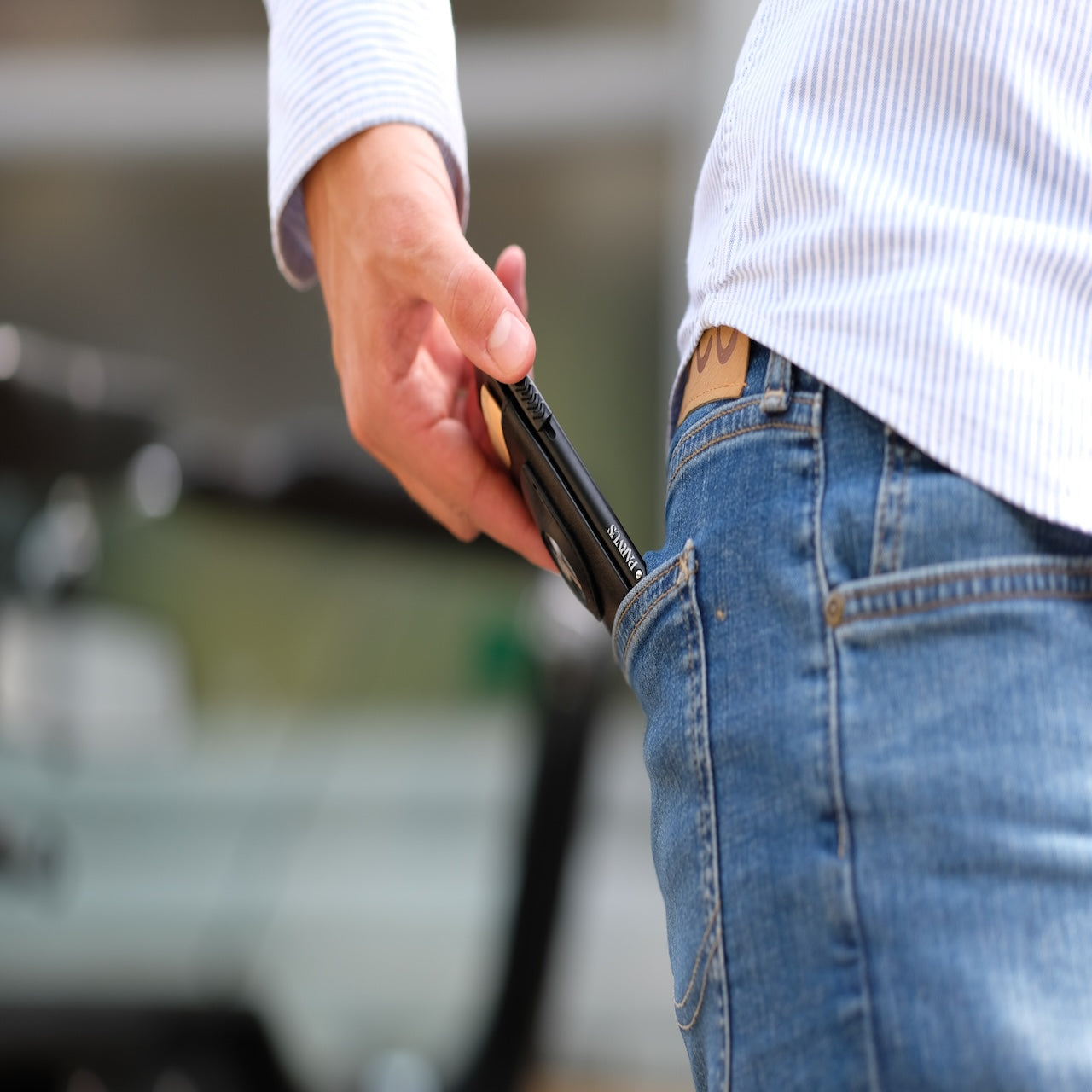 Parvus™ AirTag Wallet: Premium leather card holder wallet with built-in Apple AirTag slot. This smart wallet for men offers RFID protection, quick card access, and extra storage. Ideal as a credit card holder, card case, and wallet with AirTag. Best smart wallet choice.